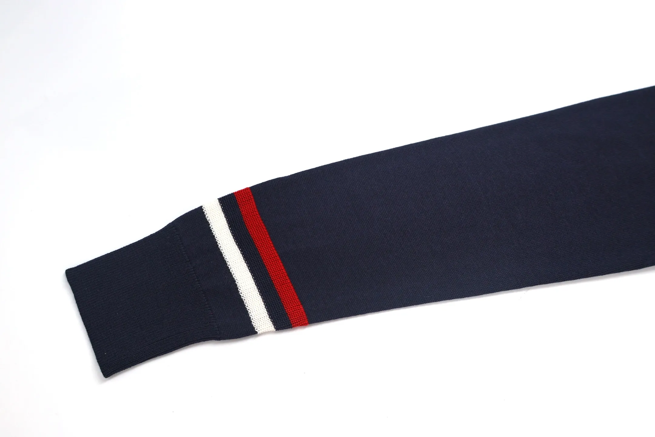 Moncler （Navy Blue ） 5550 ， Navy Blue ， 。 16 。 logo ， 。 Size:M/L/XL/XL
